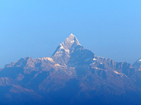 波卡拉 Pokhara - 莎朗闊 Sarangkot．魚尾峰日出．日照金山